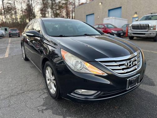 2011 Hyundai SONATA Limited