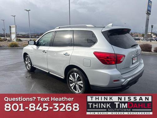 2019 Nissan Pathfinder SV