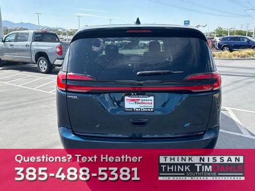 2022 Chrysler Pacifica Hybrid Touring L