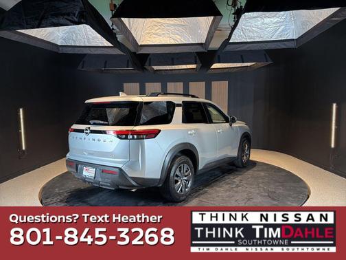 Brilliant Silver Metallic 2025 Nissan Pathfinder SV 4WD