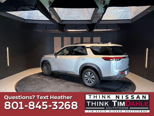 Brilliant Silver Metallic 2025 Nissan Pathfinder SV 4WD