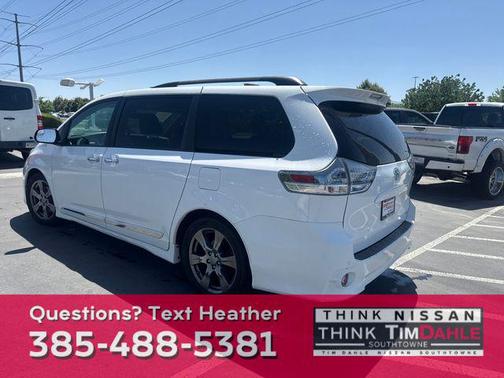 2017 Toyota Sienna SE