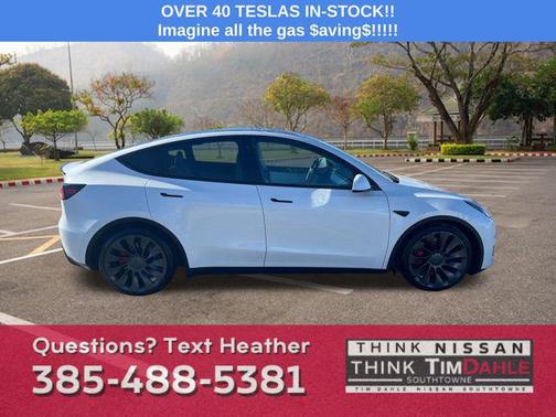 White 2022 Tesla Model Y Performance Dual Motor All-Wheel Drive