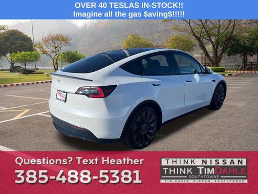 White 2022 Tesla Model Y Performance Dual Motor All-Wheel Drive