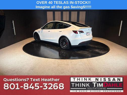 White 2022 Tesla Model Y Performance Dual Motor All-Wheel Drive