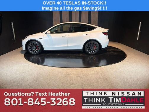 White 2022 Tesla Model Y Performance Dual Motor All-Wheel Drive