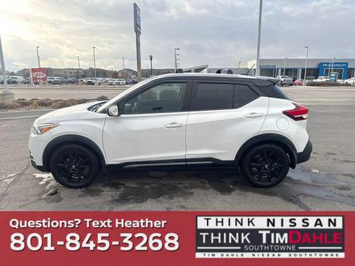 2020 Nissan Kicks SR