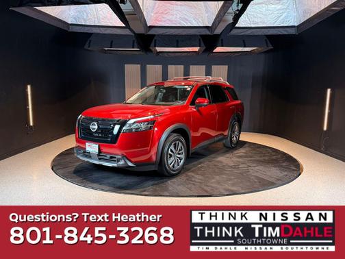 Scarlet Ember Tintcoat 2023 Nissan Pathfinder SL 4WD