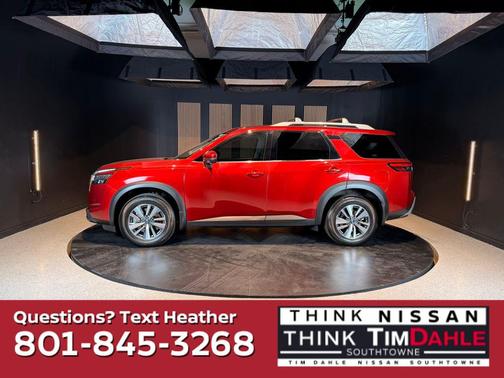Scarlet Ember Tintcoat 2023 Nissan Pathfinder SL 4WD