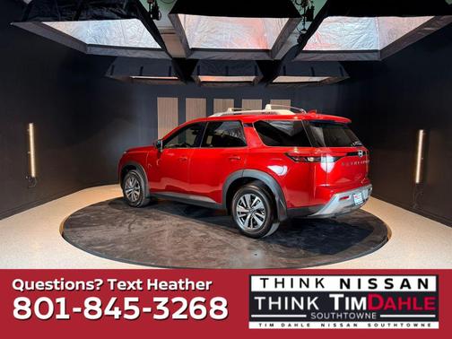 Scarlet Ember Tintcoat 2023 Nissan Pathfinder SL 4WD
