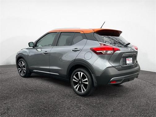 2019 Nissan Kicks SR