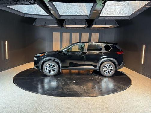 Super Black 2023 Nissan Rogue SV