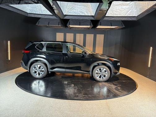 Super Black 2023 Nissan Rogue SV