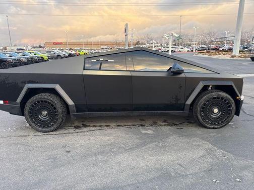 2024 Tesla Cybertruck All-Wheel Drive