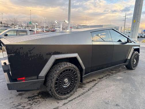 2024 Tesla Cybertruck All-Wheel Drive