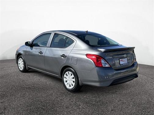 2017 Nissan Versa 1.6 S+