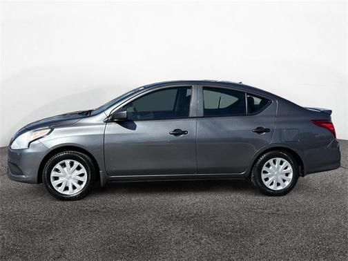 2017 Nissan Versa 1.6 S+