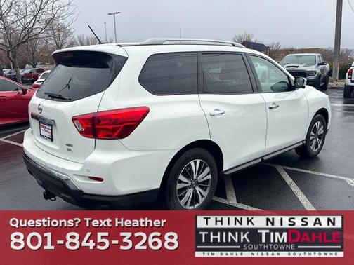 2018 Nissan Pathfinder SL