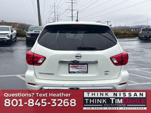 2018 Nissan Pathfinder SL