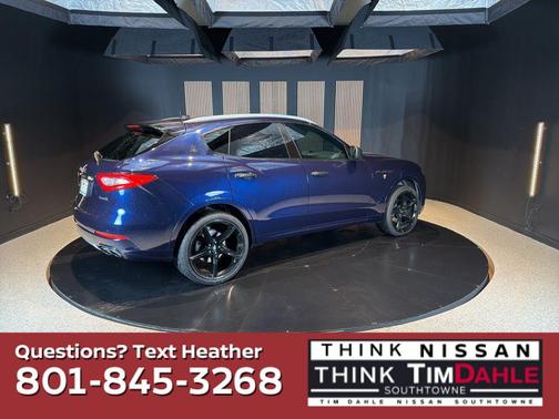 Blue 2018 Maserati Levante GranLusso