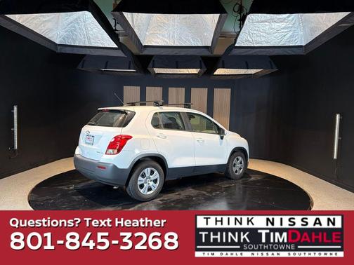 Summit White 2015 Chevrolet Trax 1LS