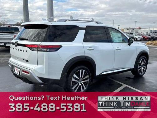 2025 Nissan Pathfinder Platinum 4WD