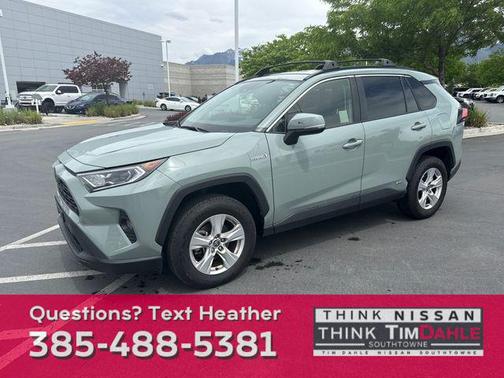 2021 Toyota RAV4 Hybrid XLE