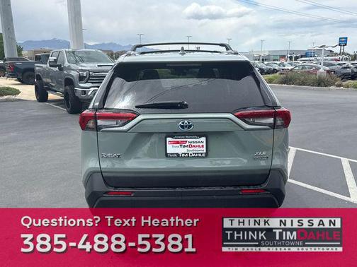 2021 Toyota RAV4 Hybrid XLE