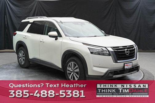 2022 Nissan Pathfinder SL 4WD