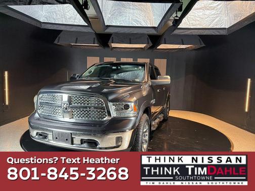 Granite Crystal Metallic Clearcoat 2017 RAM 1500 Laramie