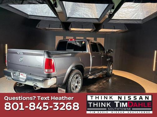 Granite Crystal Metallic Clearcoat 2017 RAM 1500 Laramie