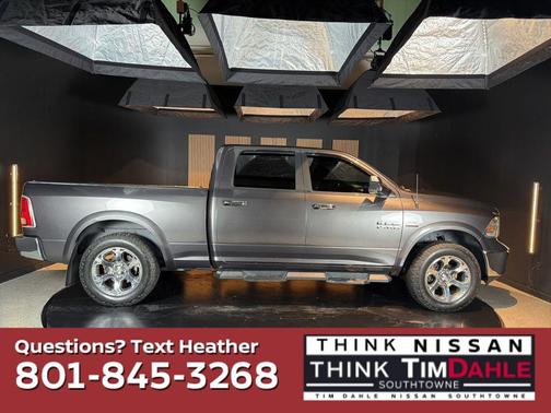 Granite Crystal Metallic Clearcoat 2017 RAM 1500 Laramie