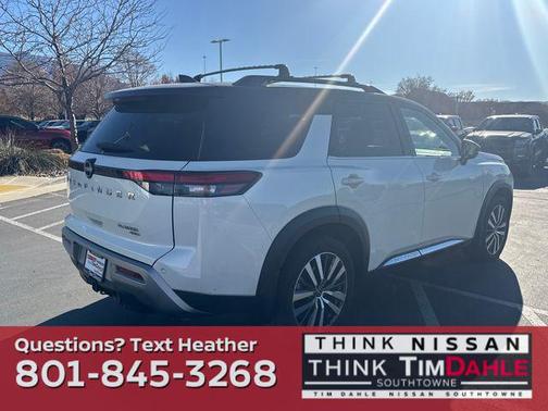 2022 Nissan Pathfinder Platinum 4WD