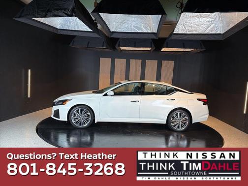 Pearl White Tricoat 2024 Nissan Altima 2.5 SL