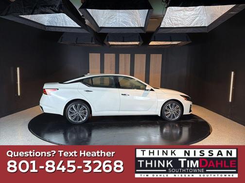 Pearl White Tricoat 2024 Nissan Altima 2.5 SL