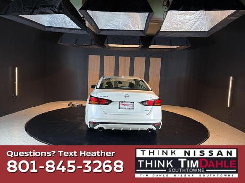 Pearl White Tricoat 2024 Nissan Altima 2.5 SL