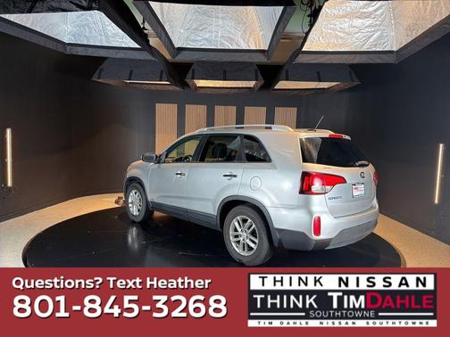 Bright Silver 2015 Kia Sorento LX