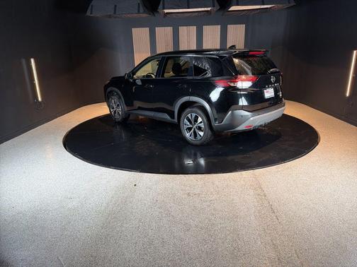 Super Black 2021 Nissan Rogue SV