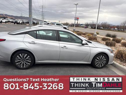 2023 Nissan Altima 2.5 SV