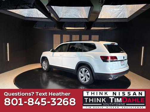 Pure White 2021 Volkswagen Atlas 3.6L SE w/Technology