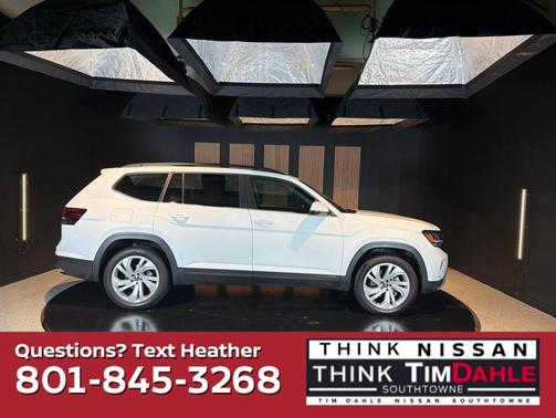 Pure White 2021 Volkswagen Atlas 3.6L SE w/Technology