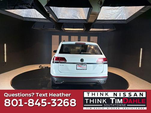 Pure White 2021 Volkswagen Atlas 3.6L SE w/Technology