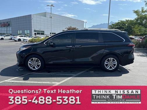 2021 Toyota Sienna Limited 7-Passenger