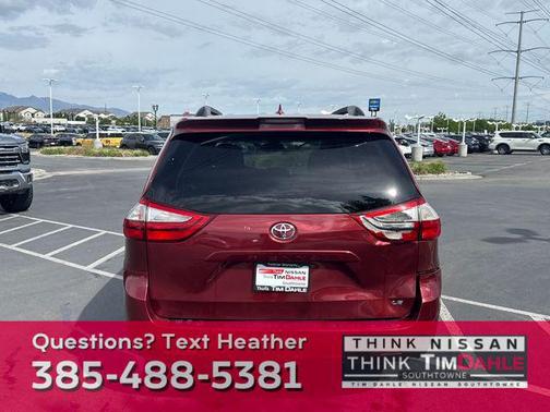 2019 Toyota Sienna LE