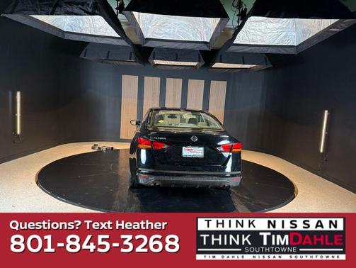 Super Black Clearcoat 2025 Nissan Altima 2.5 SV