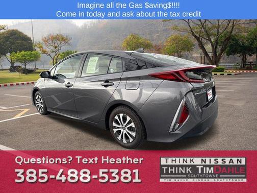 2021 Toyota Prius Prime LE