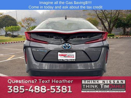 2021 Toyota Prius Prime LE
