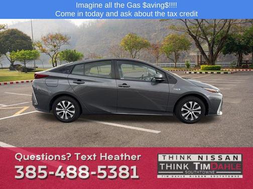 2021 Toyota Prius Prime LE