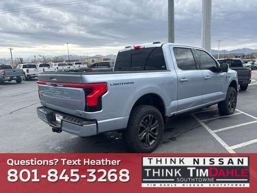 2022 Ford F-150 Lightning LARIAT