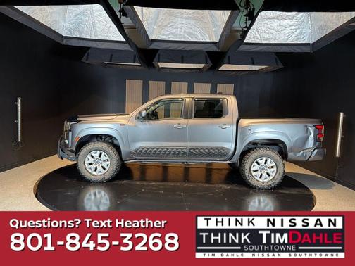 Gun Metallic 2022 Nissan Frontier SV